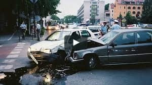 Syracuse, NY – Minor Injuries Suffered After Criminal Causes Crash While Fleeing Police