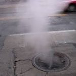 Midtown Manhattan, NY – Two people Injured as Smoke Billows up from Several Manholes
